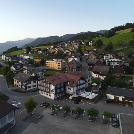 Ubersaxen Gasthaus Krone מראה חיצוני תמונה