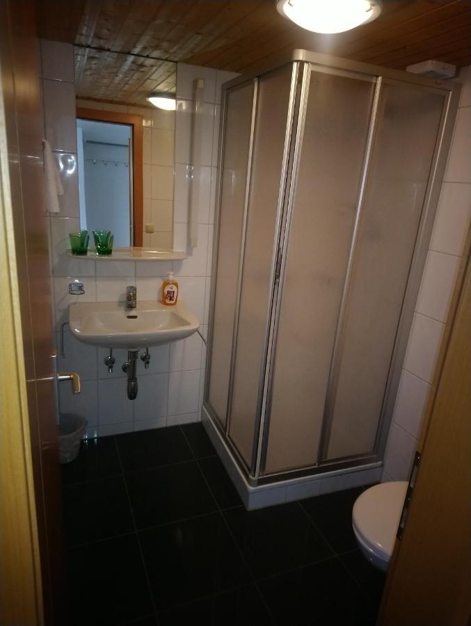 Ubersaxen Gasthaus Krone מראה חיצוני תמונה