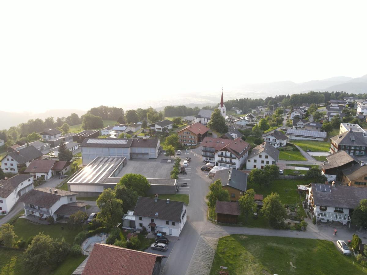 Ubersaxen Gasthaus Krone מראה חיצוני תמונה