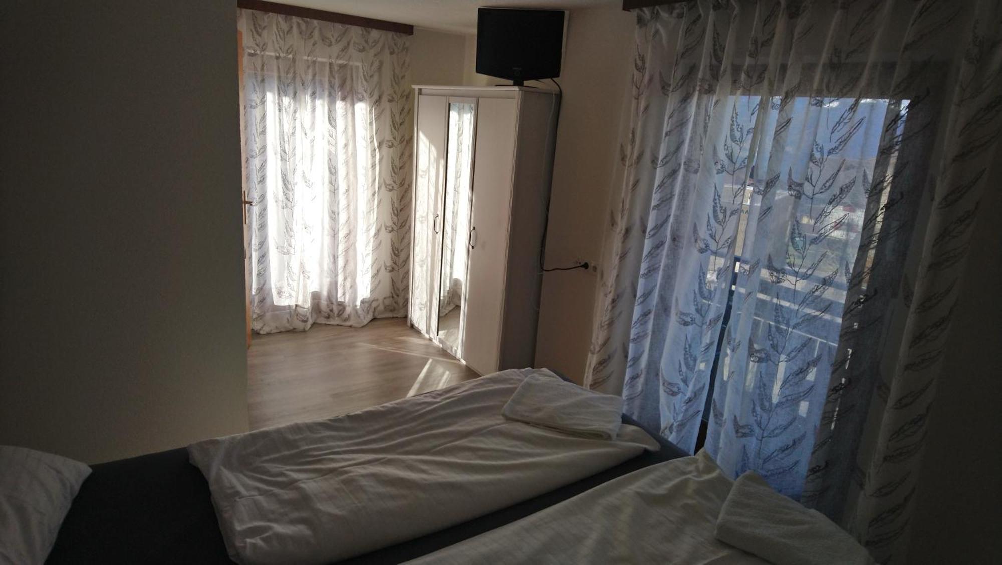Ubersaxen Gasthaus Krone חדר תמונה